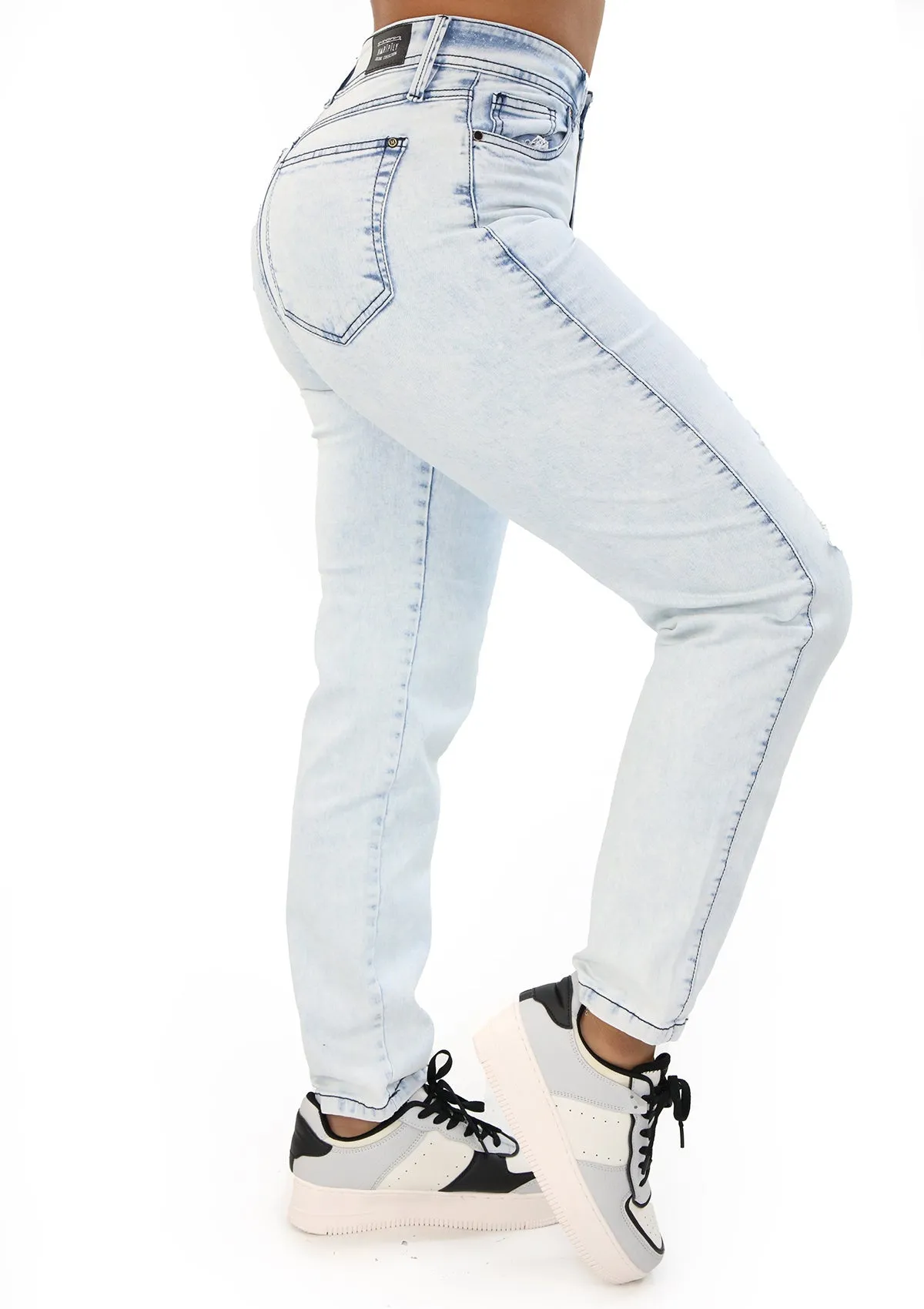 20851 Ripped Relax Fit Jean by Maripily Rivera