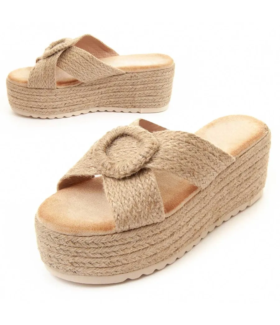 Sandalia Cómoda De Cuña Para Mujer.  Montevita  Cusand  83408 Beige