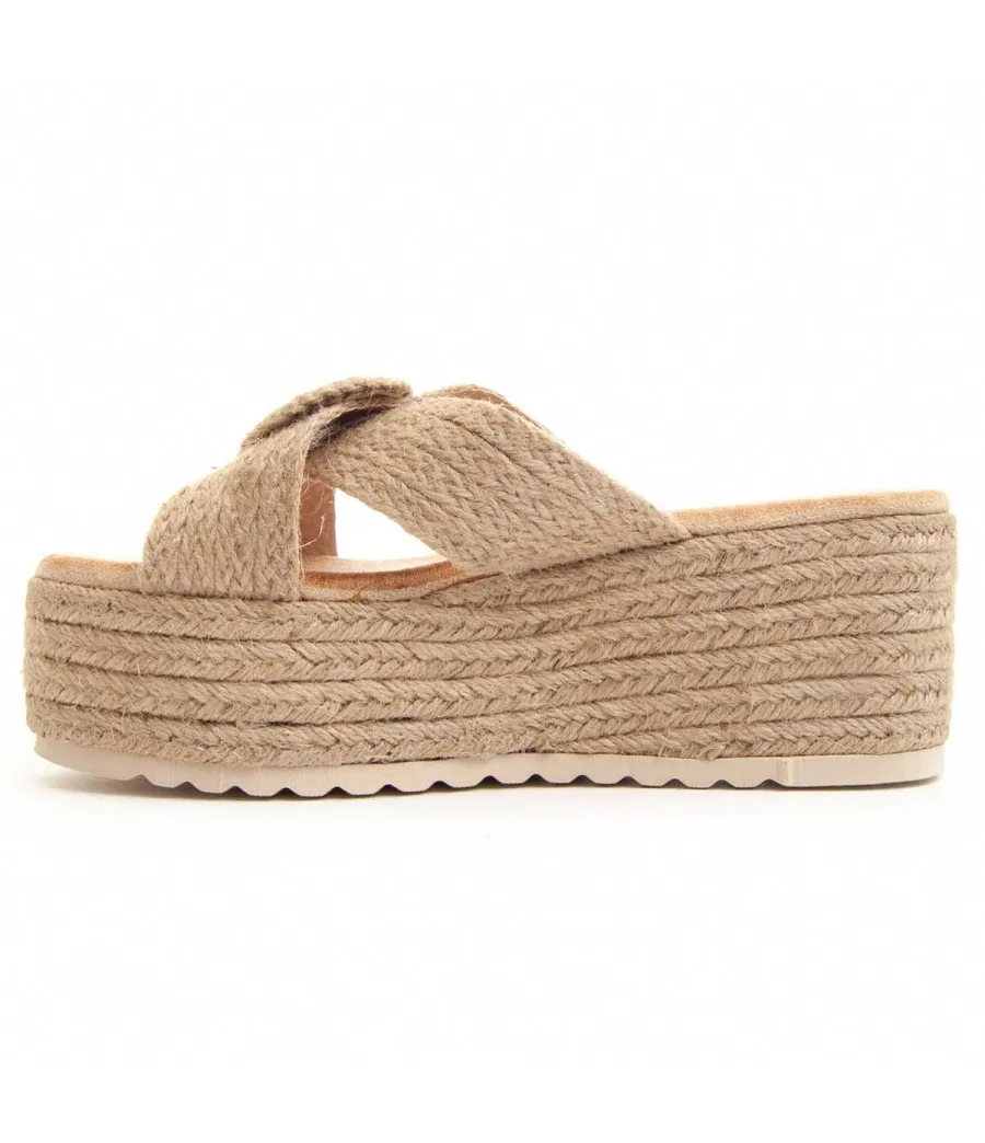Sandalia Cómoda De Cuña Para Mujer.  Montevita  Cusand  83408 Beige