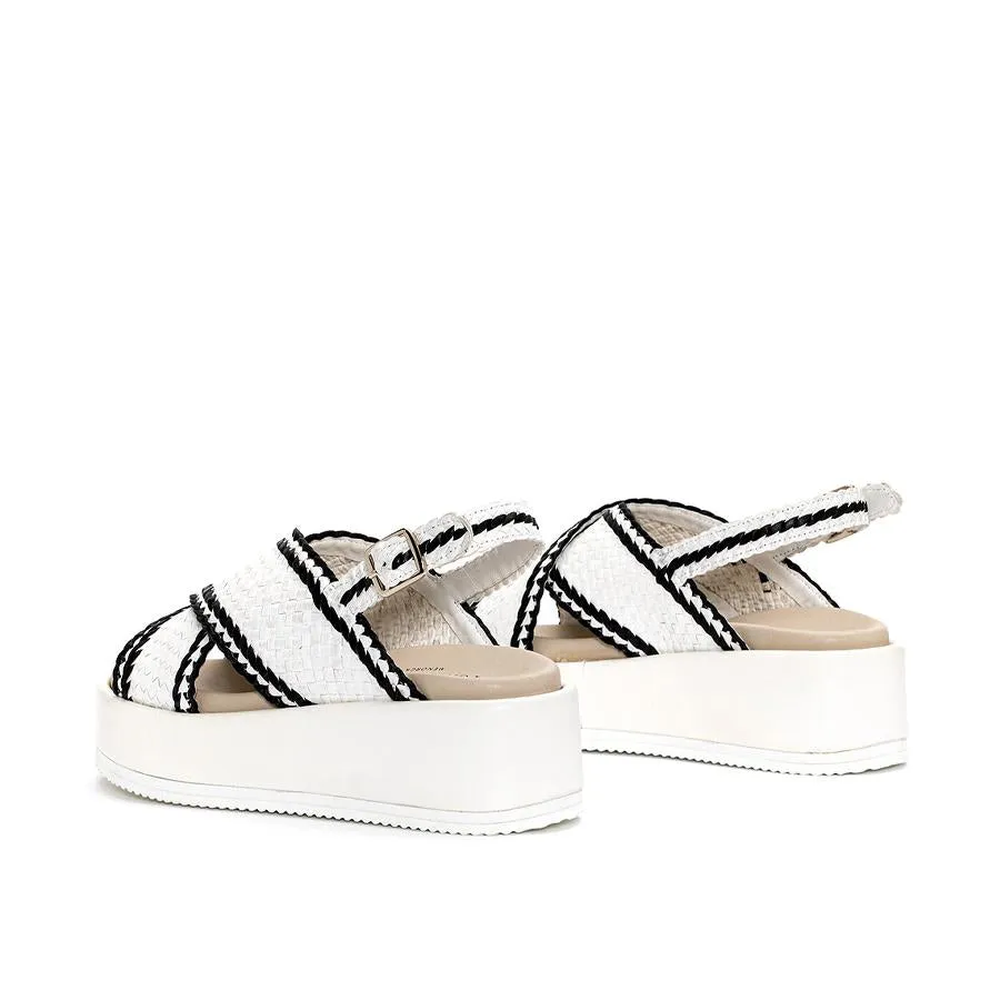 SANDALIA PLATAFORMA NIZA WET MILK