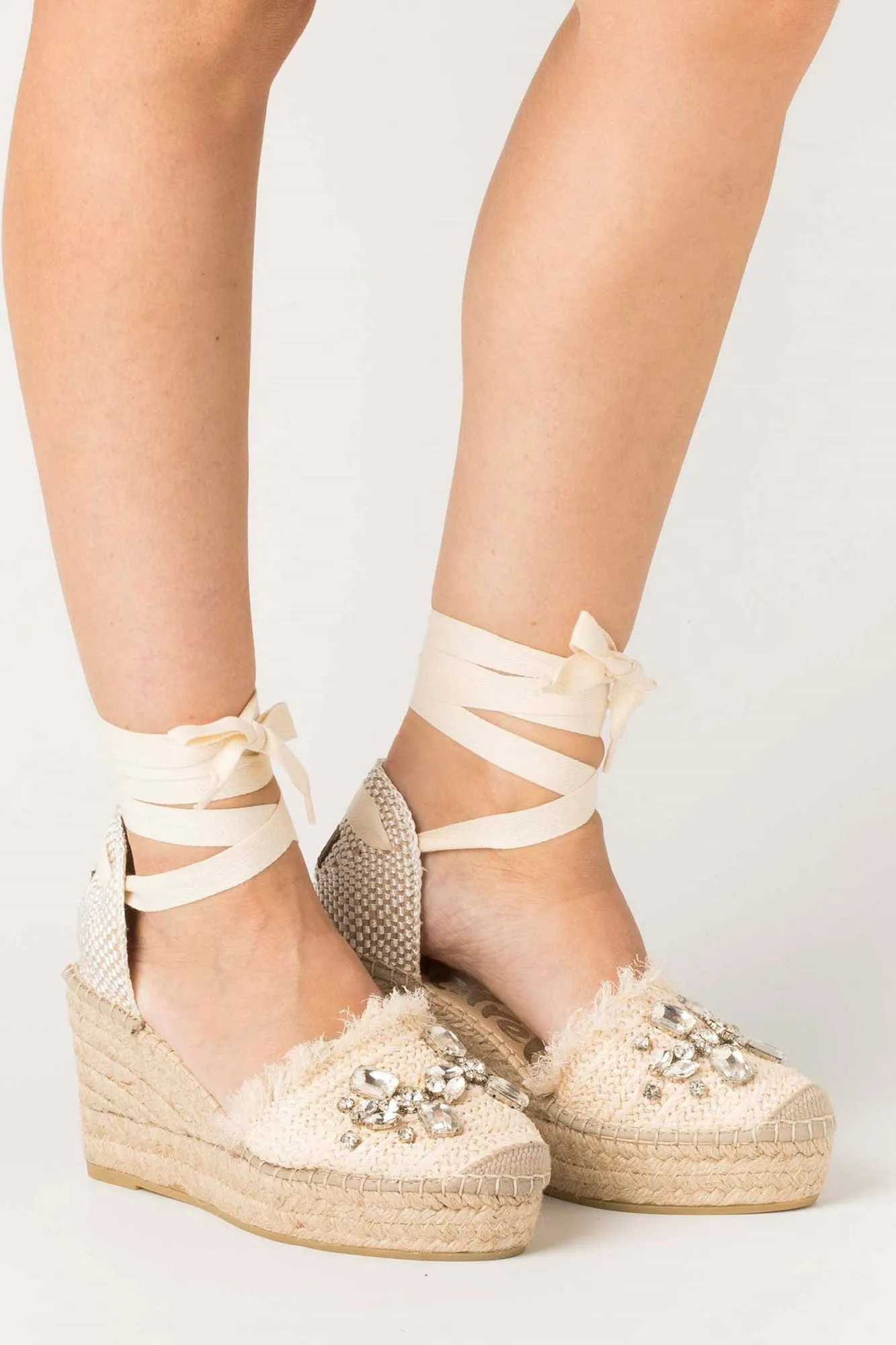 Sandalia rafia cristal crudo Tilo 5