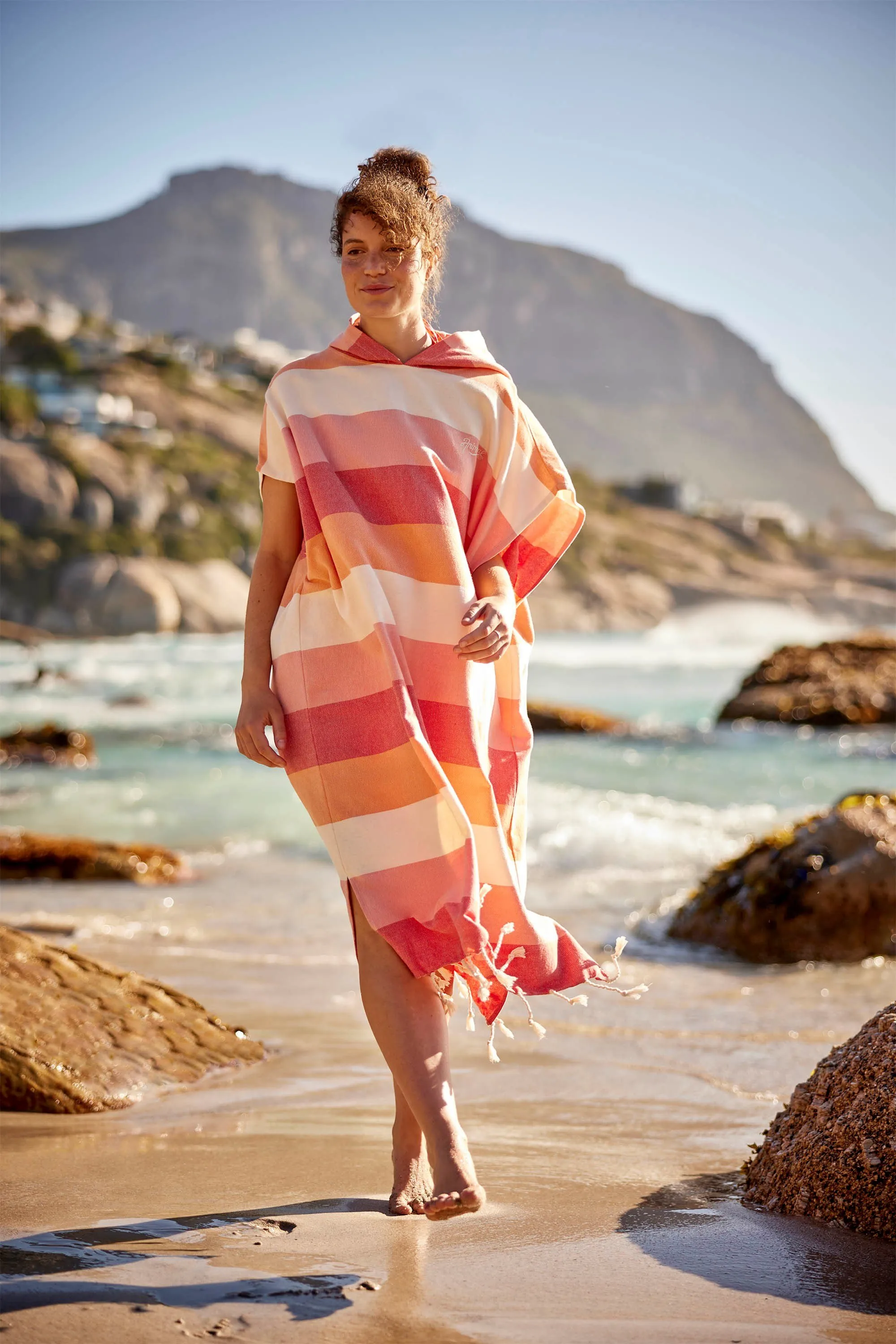 Talia poncho con borla para mujer